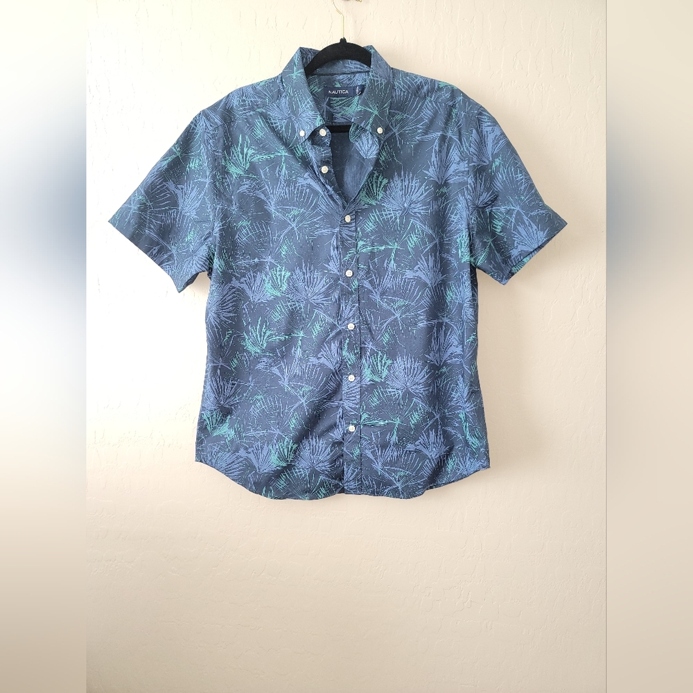 **Sold**Nautica Men's Blue Short Sleeve Shirt